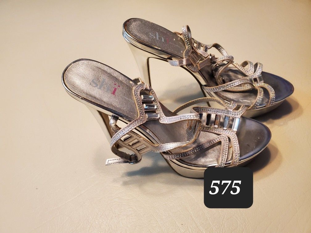 Women's Heels By Shi