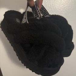 Ugg slippers 7 Women’s