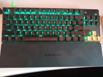 Steel series apex pro tkl gaming keyboard