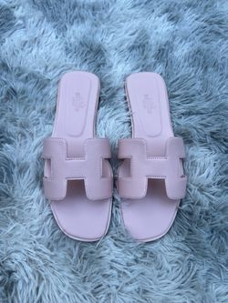 Hermès Oran Sandals Light Pink