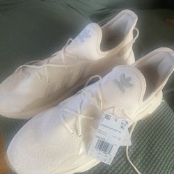 Men’s Adidas Size 11