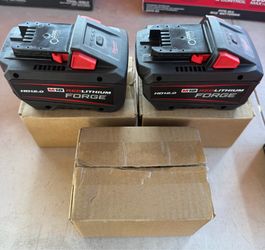Milwaukee M18 18V Lithium-lon REDLITHIUM FORGE HD 12.0 Ah Battery Pack, 180 each