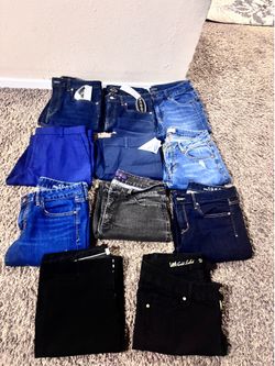 Women’s jeans size 6-8 new and like new 7$-10$ for each