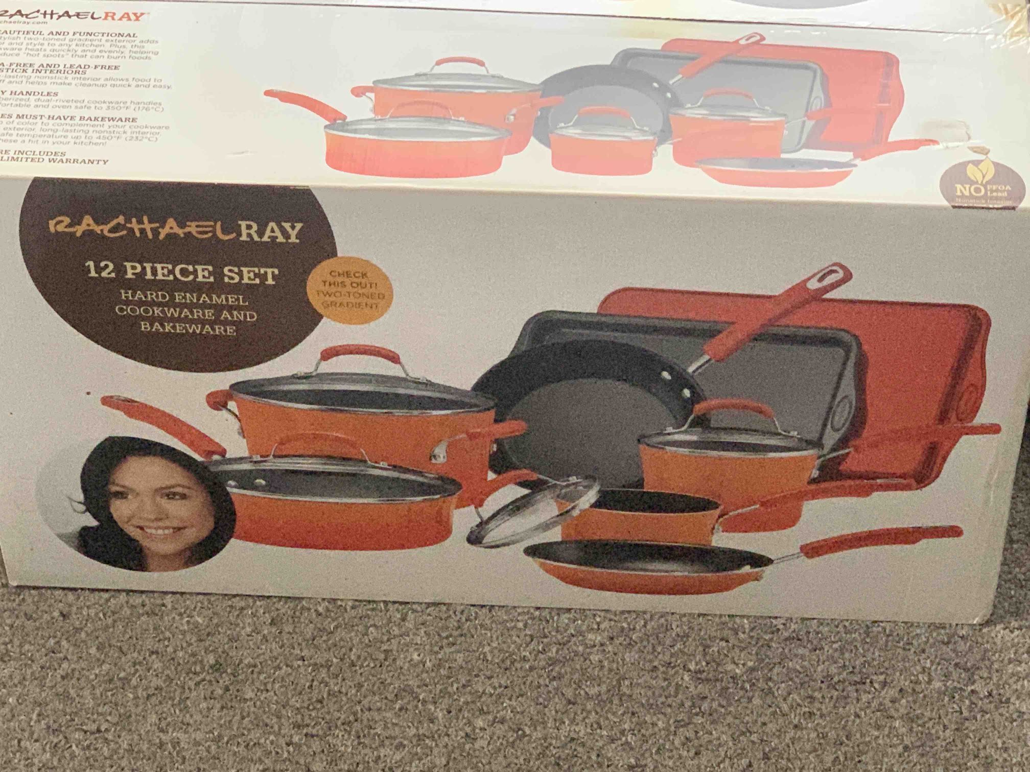 Rachael ray Cooking Set
