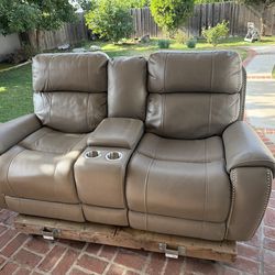 Relaxation Dual Power Leather Reclining Loveseat with Console