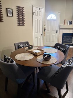 Modern Dining table set with 4 chairs