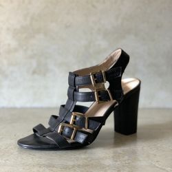 Heart In D Black Chunky Heel (size 9)
