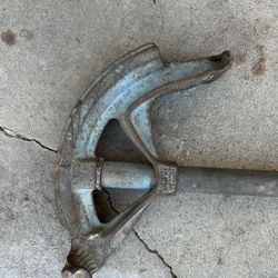 Hand bender with head and steel 1” EMT and 3/4” Rigid bending