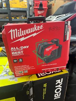 Milwaukee green laser m12