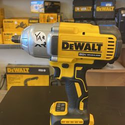 DEWALT 20V MAX Cordless 1/2 in. Impact Wrench (Tool Only) DCF900