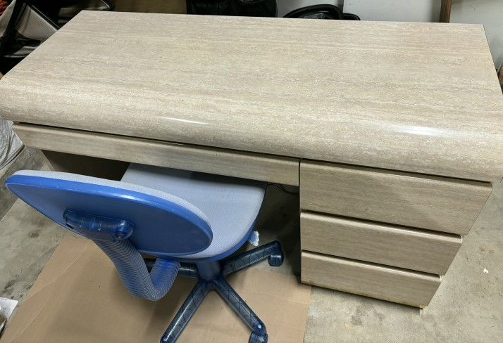 Study Desk With Chair 