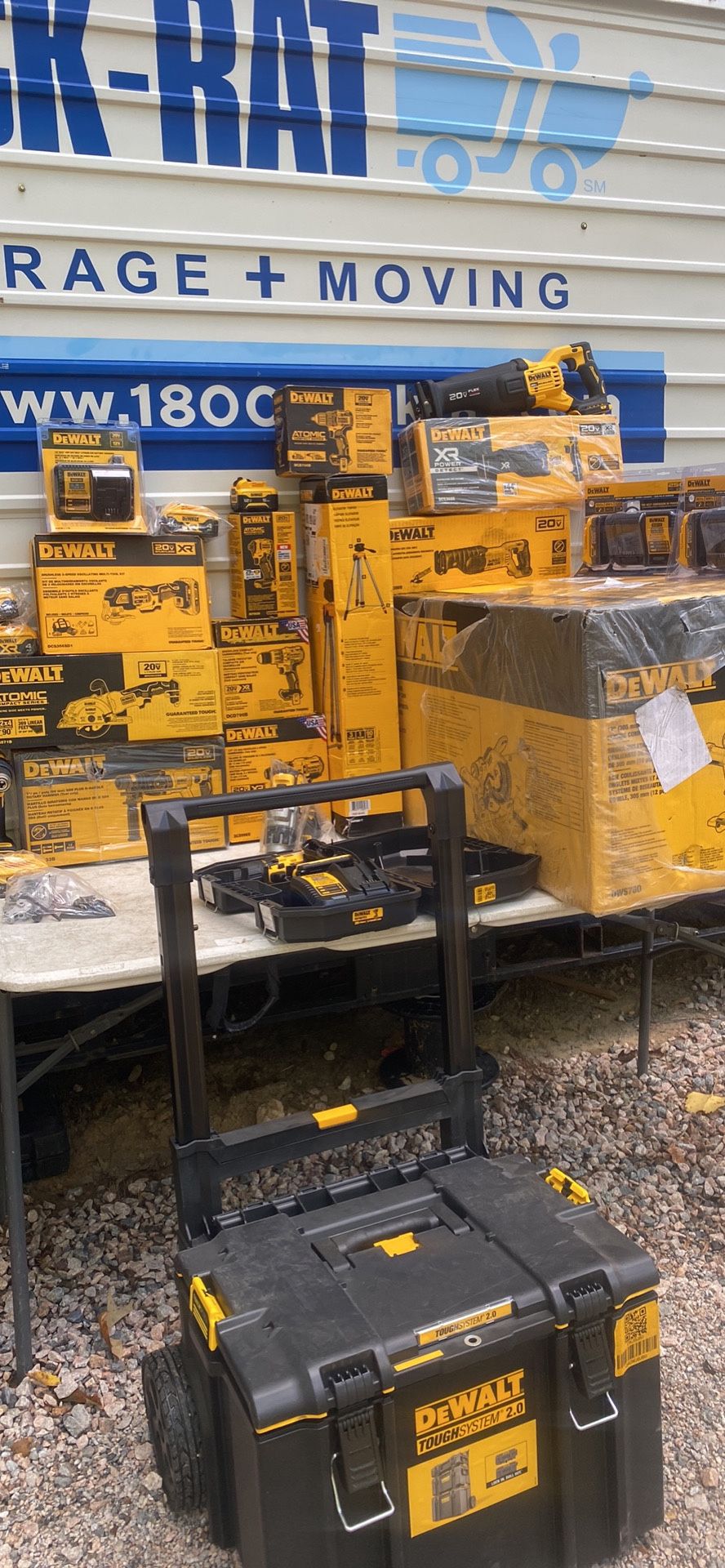 New tools, in good condition. Prices vary, ranging from $50 -$ 99 to $580 . There is a one month warranty , the money is not returned, only credit