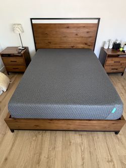 Tuft & Needle Queen Mattress
