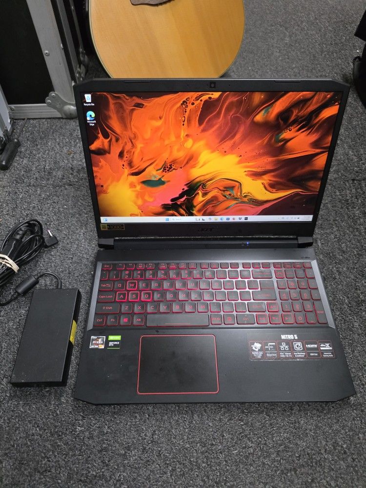 Acer Nitro 5 AN515-44 15.6" (256GB SSD, AMD Ryzen 5 3.0GHz,8GB RAM, GEFORCE 1650
