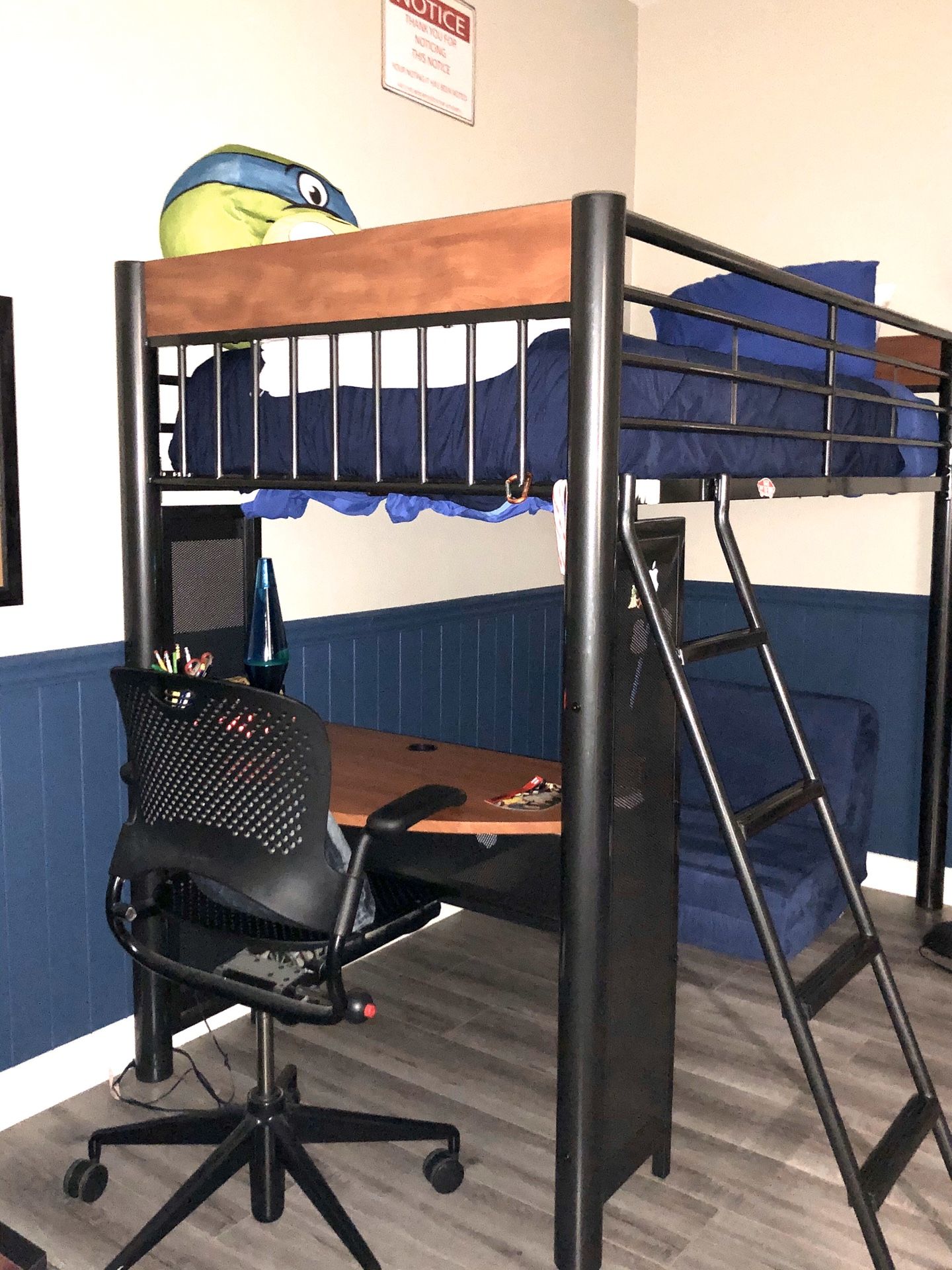 Loft bed + desk combo for Sale in Riverside, CA OfferUp