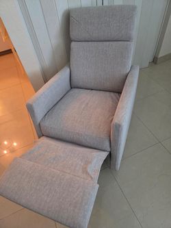Recliner chair