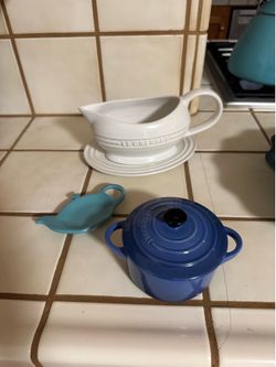 Le Creuset Stoneware Set – Excellent Condition
