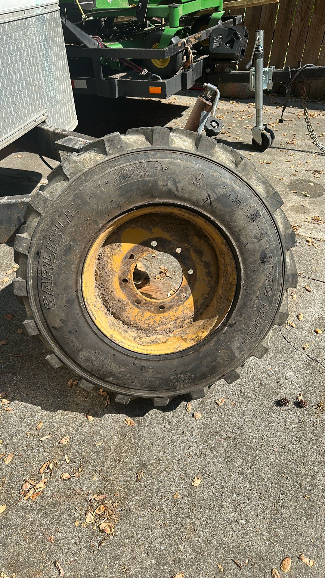 Skid Steer Tire And Wheel 12-16.5