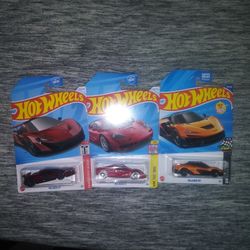 McLaren Lot. 1/64th  Hot Wheels