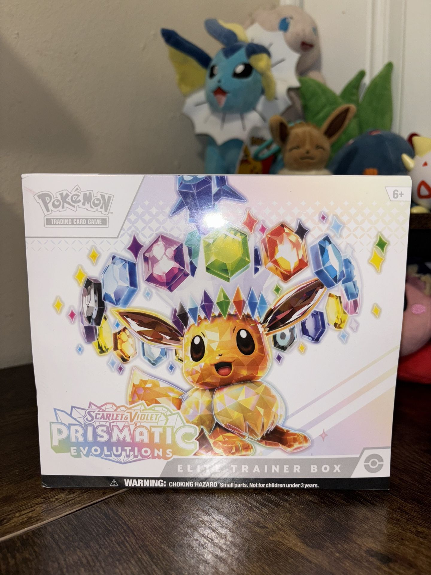 Pokemon Prismatic Evolutions Elite Trainer Box