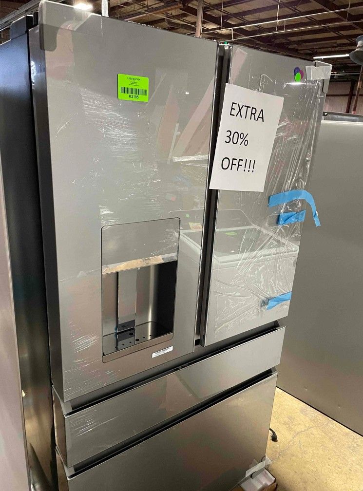 CAFE CVE28DM5NS5 Modern Glass 27.8cu ft Refrigerator for Sale in San