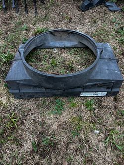 Fan shroud/ Chevy/ GMC 88-99