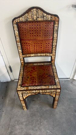 Moroccan bony inlay chair
