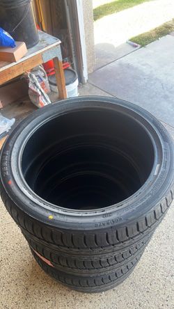 235/40ZR18 brand new