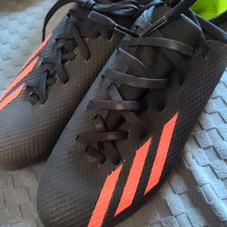 Soccer Sheos Size 4