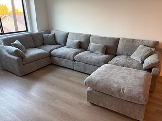 BRAND NEW! 6 Piece Gray CLOUD Modular Sectional Couch (FREE DELIVERY 🚚)