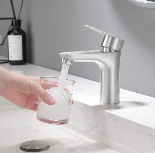 Single Handle Bathroom Faucet, Brushed Nickel Stainless Steel Bathroom Sink Faucet, Commercial Bathroom Faucets,1 Hole Deck Mount