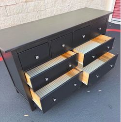 Elegant black decorative
