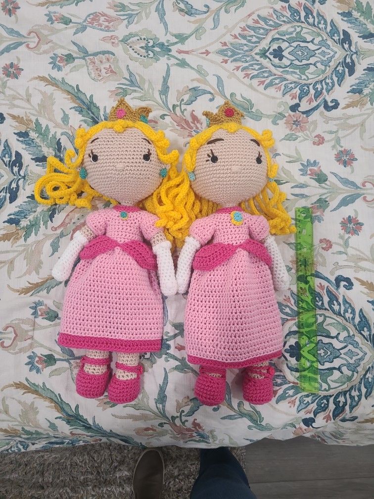Hermosas Princesas PEACH tejidas A Mano