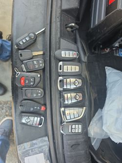 Car key fobs/Honda/BMW/dodge/jeep/Feat/Ford/ and more