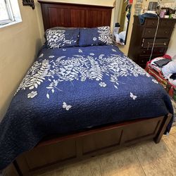 Full Size Bed Frame with 4 Drawers 