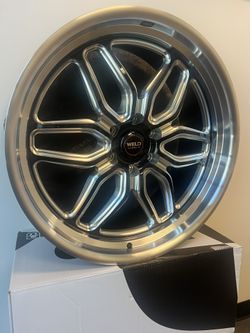 22X9.5 WELD LAGUNA BLACK MILLED (6X135) FORD F-150 FITMENT 
