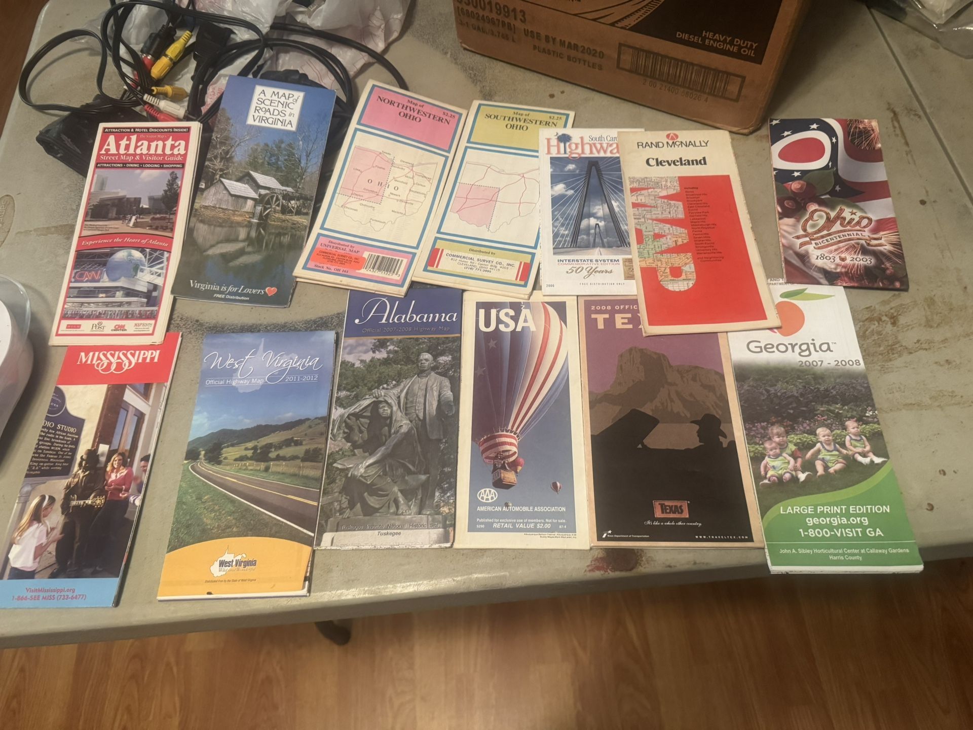 🗺️ Vintage Road Map & Travel Guide Lot 🗺️