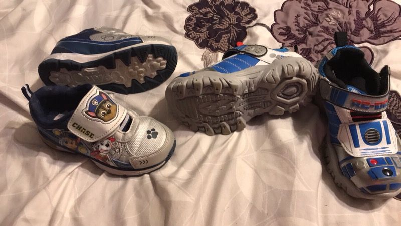 2 pairs of boys shoes $15