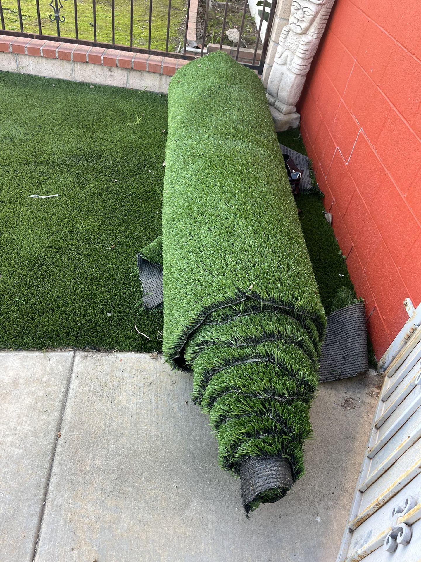 Turf- Athletic Grade (minimally used)