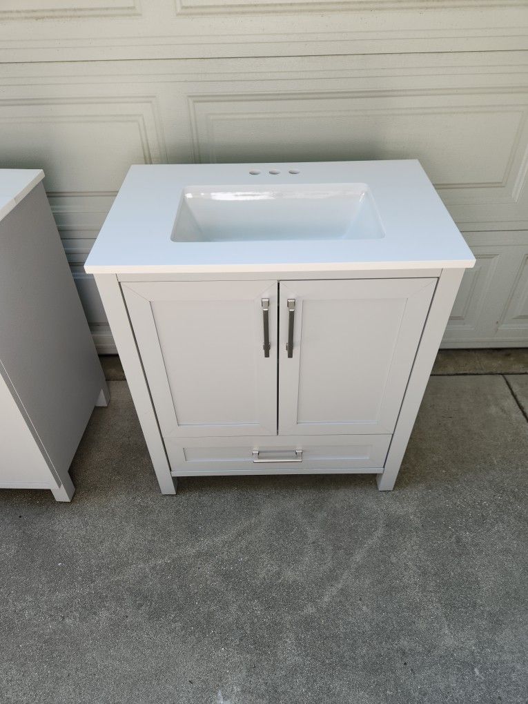 30" Bath Vanity With Top