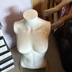 Monique’s Bundle!!