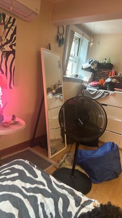 Standing Mirror 5ft with back support to lean over