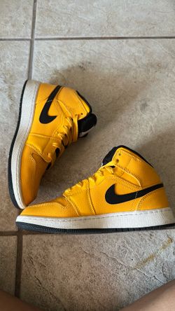 Air Jordan 1 Mid “University Black””