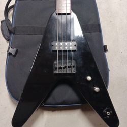 Dean Metalman Fretless Flying V Bass