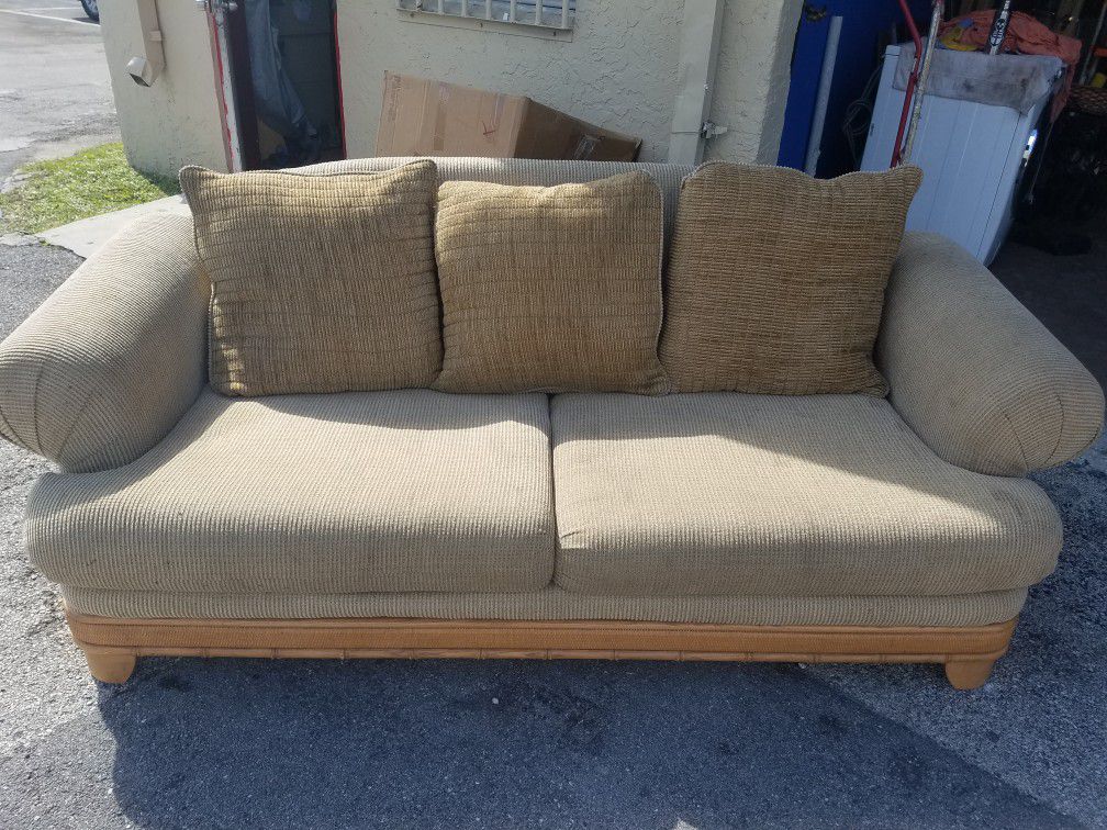 FREE COUCH FREE!!