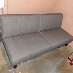 Studio Futon 66 inches Mainstays Grey (PICKUP)