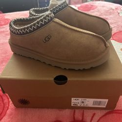 Uggs Size 6 