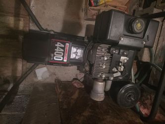 New 4000 watt 8hp generator