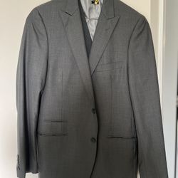 JF J. Ferrar Gray Suit Jacket + Vest – 40L – Like New