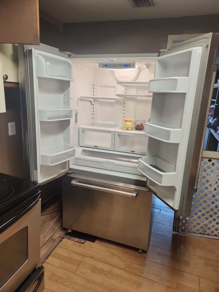  Fridge and Freezer 100% Works